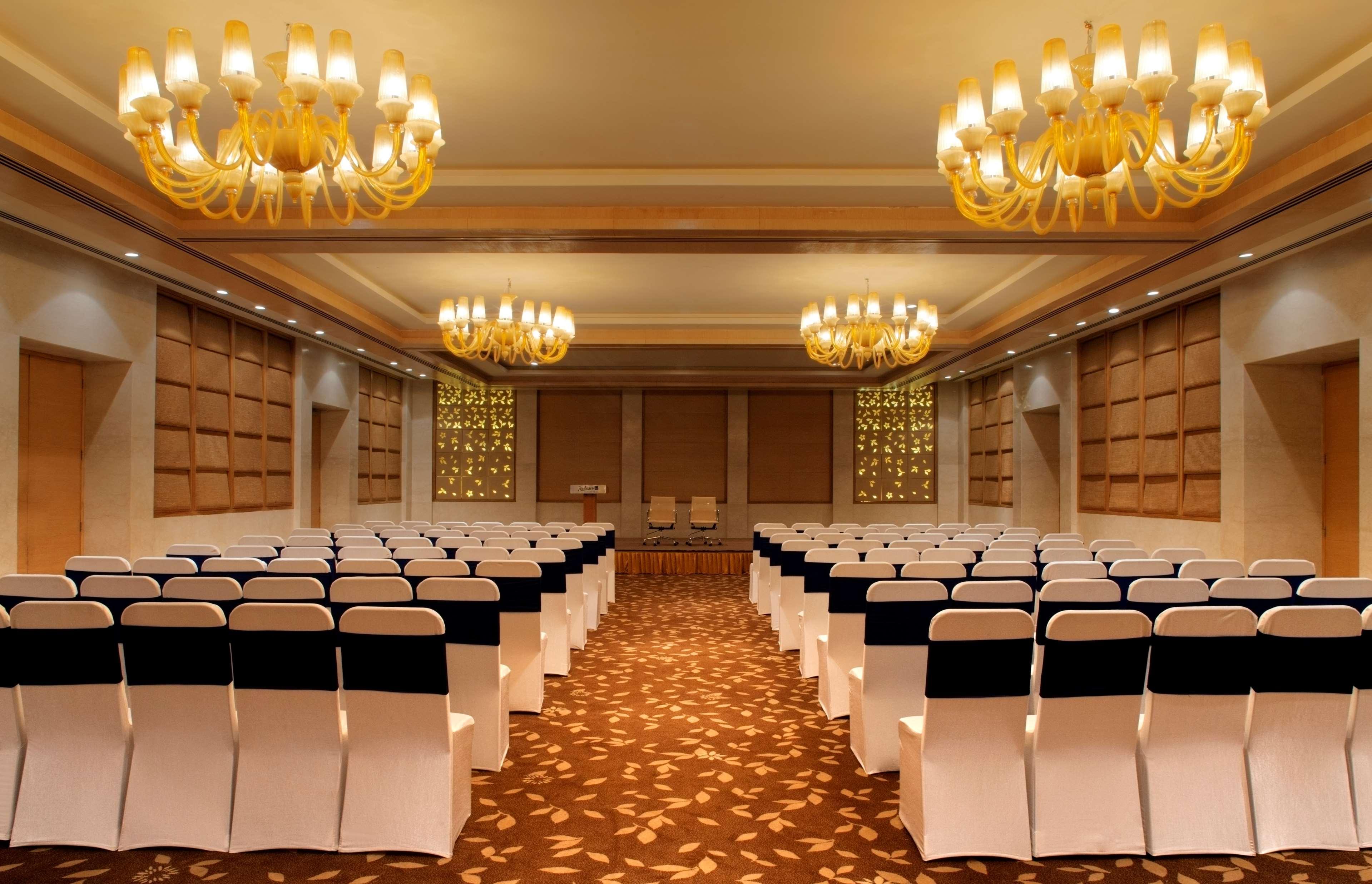 Radisson Blu Hotel New Delhi Dwarka Afaceri foto The Imperial, New Delhi