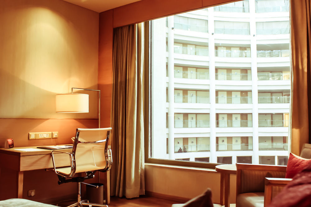 Radisson Blu Hotel New Delhi Dwarka Cameră foto A room at the hotel